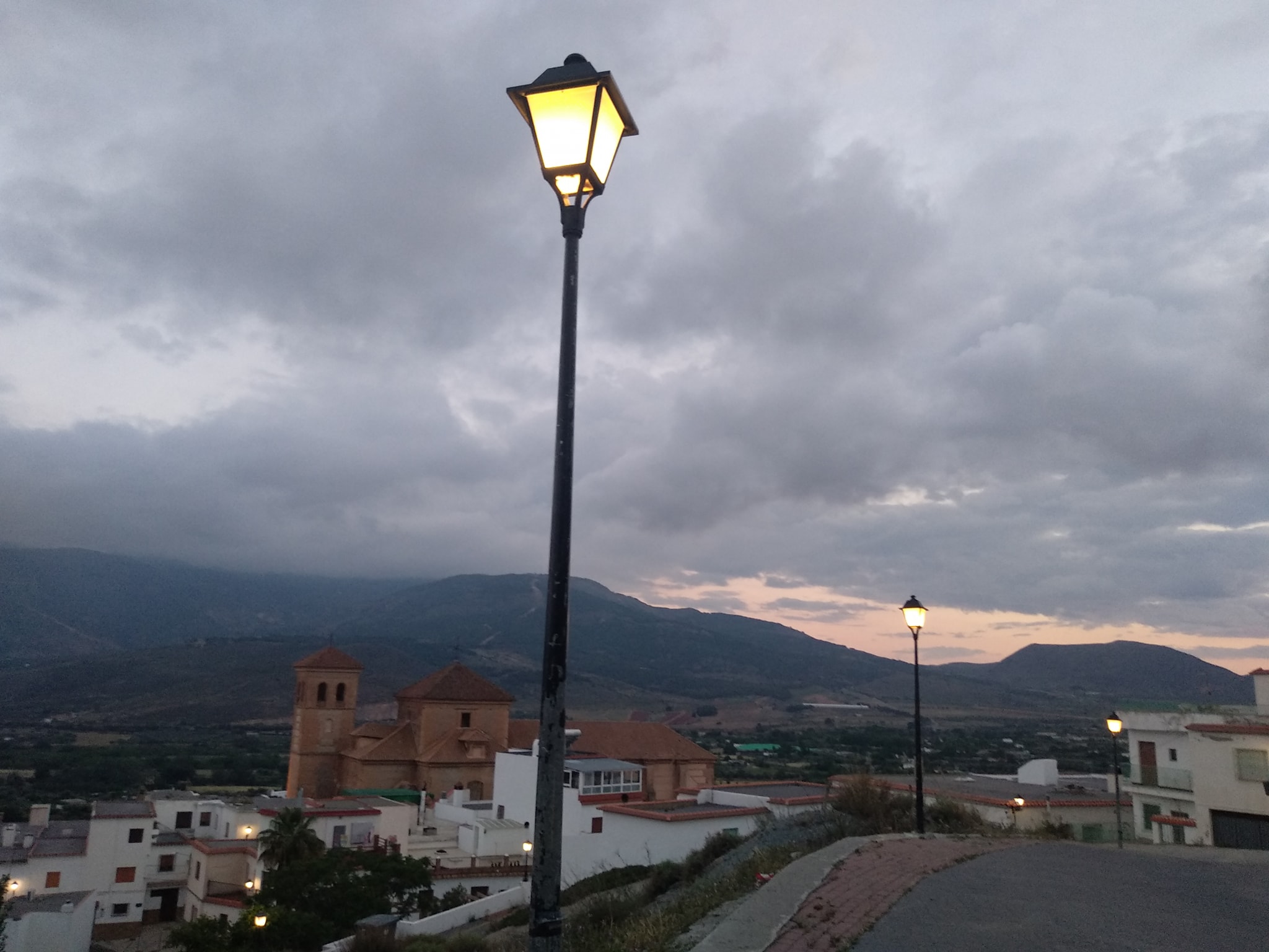 MEJORAS EN EL CALVARIO. Haga click aquí para acceder a la galería de imágenes.